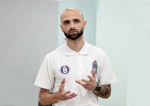 Rəşad Eyyubov: "Milli komandada işləmək hər bir azərbaycanlı üçün şərəfdir"