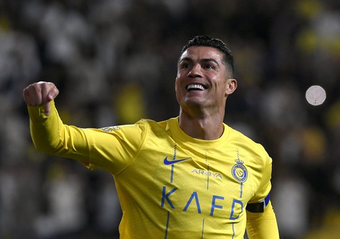 Ronaldu karyerasında 900 qol vuran ilk futbolçu olub