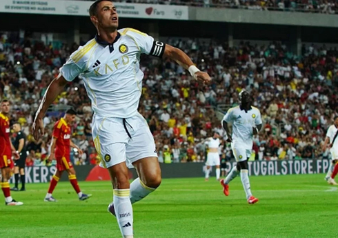 Ronaldu “Riu Ave” ilə yoxlama oyununda het-trik edib