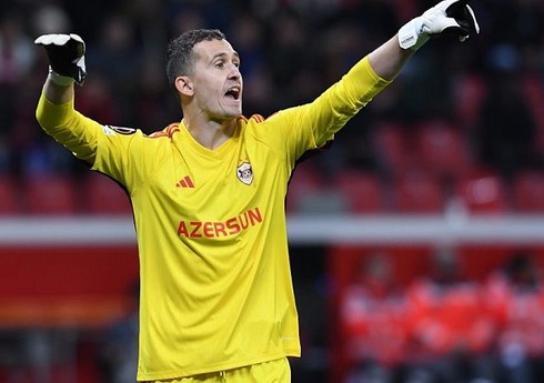 Rusiya millisinin məşqçisi: Xaricdə oynayan ən yaxşı qapıçımız Lunyovdur