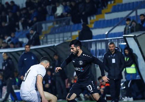 "Səbail" - "Qarabağ" oyununun ikinci hissəsi elektrik enerjisi kəsildiyi üçün gec başlayıb