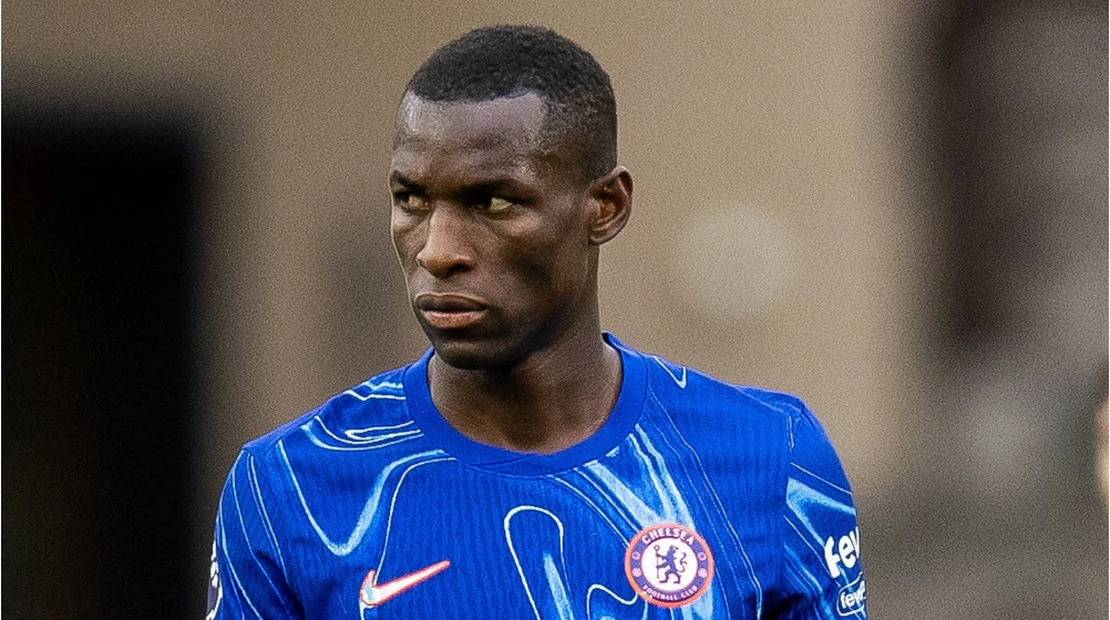 Seneqallı forvard “Çelsi”ni tərk edə bilər
