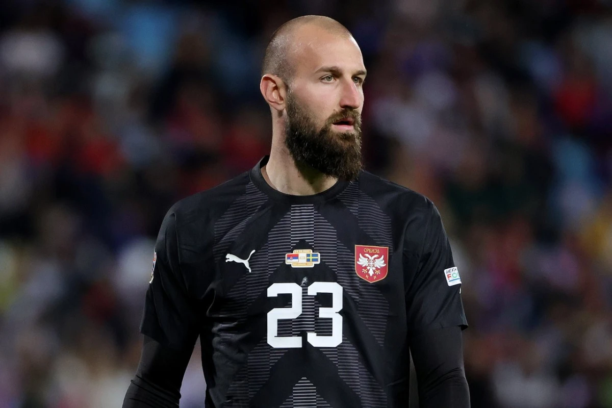 Serbiya millisinin üzvü İngiltərə yolunda