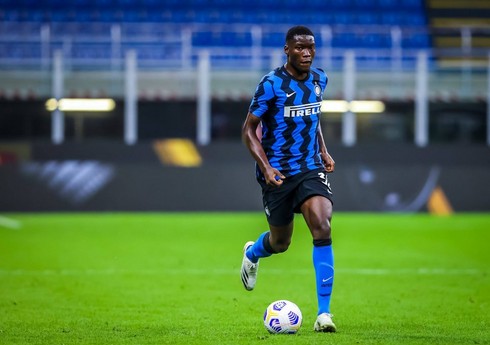 "Sevilya" "İnter"in futbolçusunu birdəfəlik transfer edib