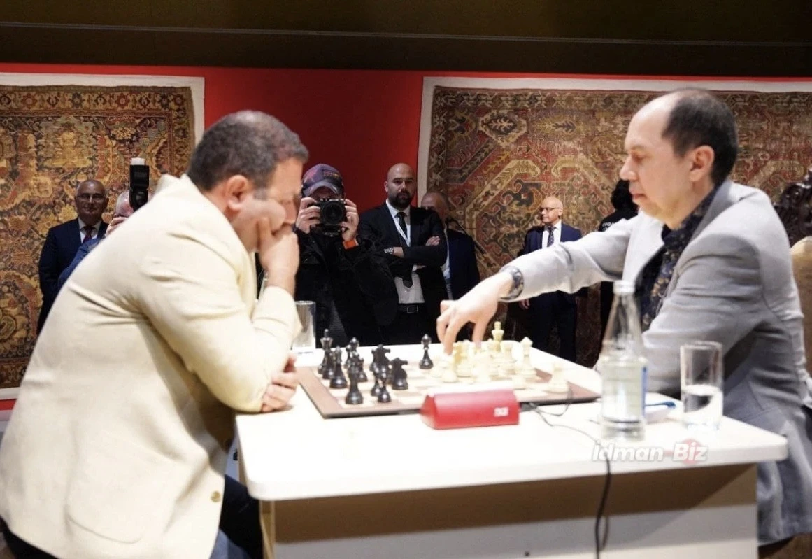 Şahmatçılarımız “Çempionların savaşı”nda qalib gəliblər