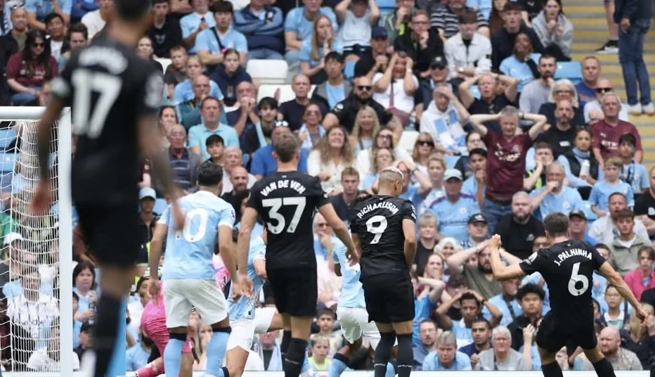 “Siti” evdə “Tottenhem”ə məğlub oldu