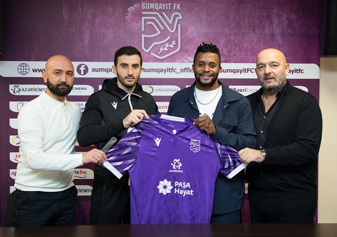 "Sumqayıt" qvineyalı hücumçu ilə müqavilə bağlayıb