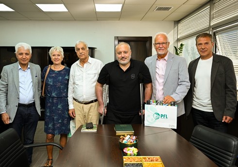 Tanınmış futbol mütəxəssisi Bernd Ştange Peşəkar Futbol Liqasının qonağı olub