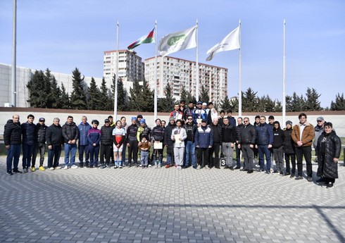 Trek velosipedi üzrə mövsümün açılış yarışı keçirilib