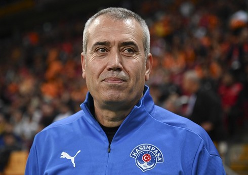 Türkiyə klubunun baş məşqçisi istefa verib