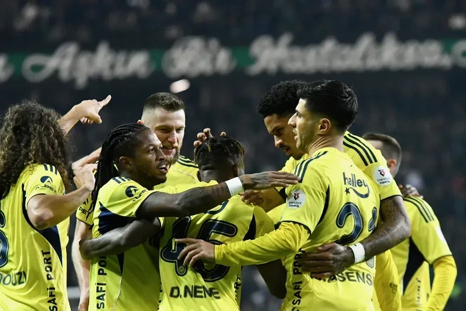 Türkiyə Kuboku: “Fənərbaxça” və “Beşiktaş” qələbə qazanıb