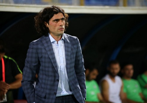 Türkiyədə çıxış edən azərbaycanlı futbolçunun komandası baş məşqçisi ilə vidalaşıb
