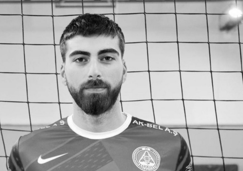 Türkiyədə daha bir voleybolçu zəlzələ nəticəsində həlak olub
