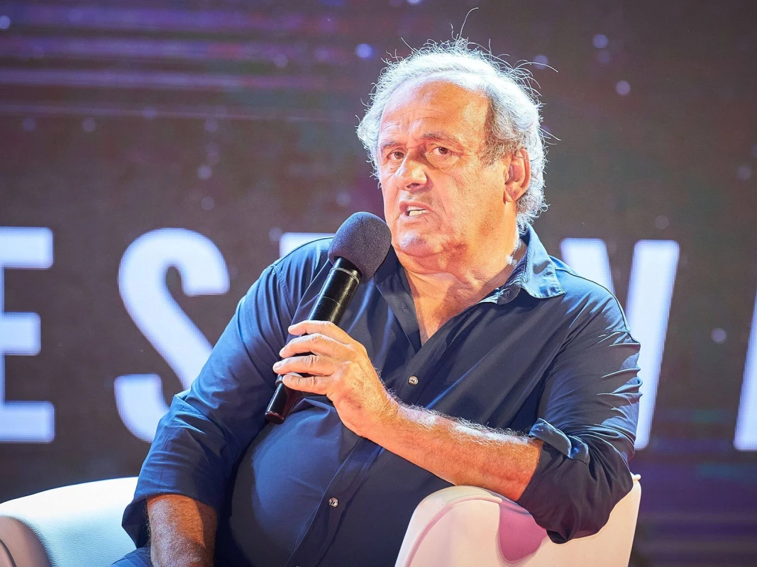 UEFA prezidentinin evi qarət olunub, 20-yə yaxın medalı oğurlanıb