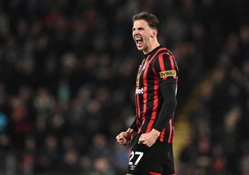 Ukraynalı müdafiəçi PSJ-yə keçir