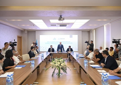 Velosiped idmanı sahəsində bölgələrdə fəaliyyət göstərəcək məşqçi-müəllimlər üçün təlim kursları başlayıb