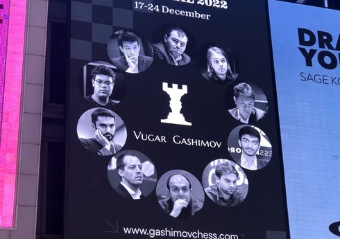 "Vüqar Həşimov Memorialı-2022"nin afişası "Times" meydanında nümayiş olunub