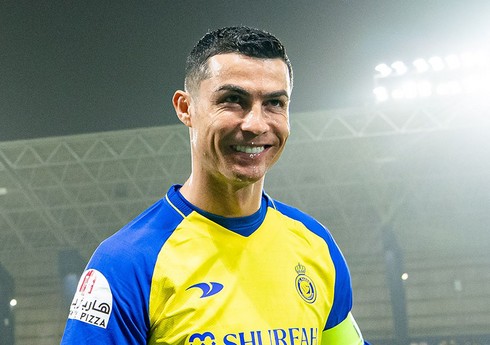 XXI əsrdə ən çox oyun keçirmiş futbolçuların siyahısı yenilənib