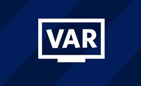 Yeni qayda ilk dəfə tətbiq olundu - Almiron VAR-dan sonra qovuldu