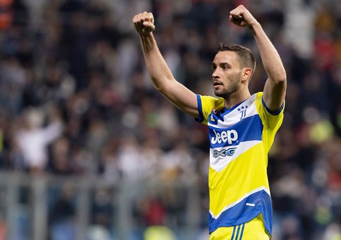 "Yuventus"un futbolçusu klubdan ayrılıb